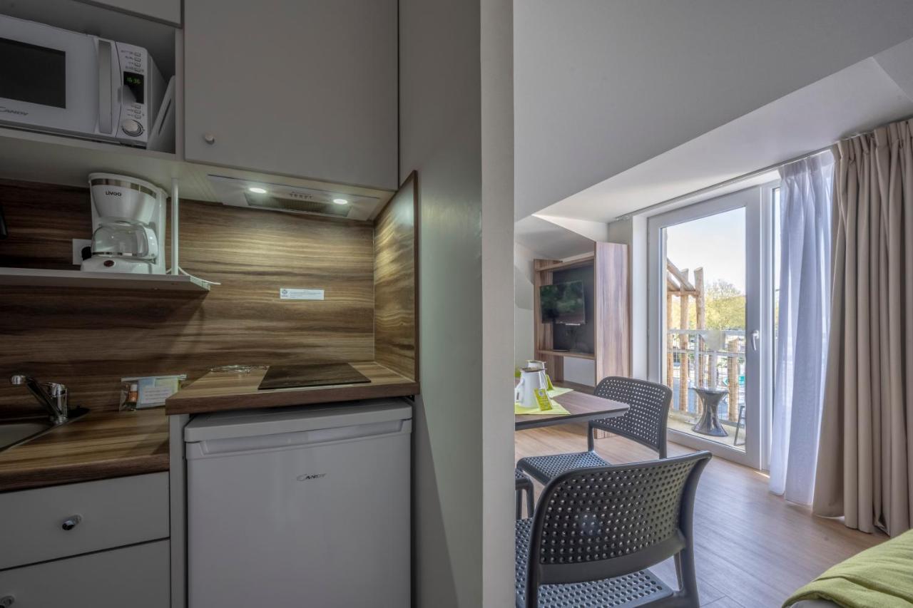 Athome Residence Et Spa La Rochelle  Ngoại thất bức ảnh